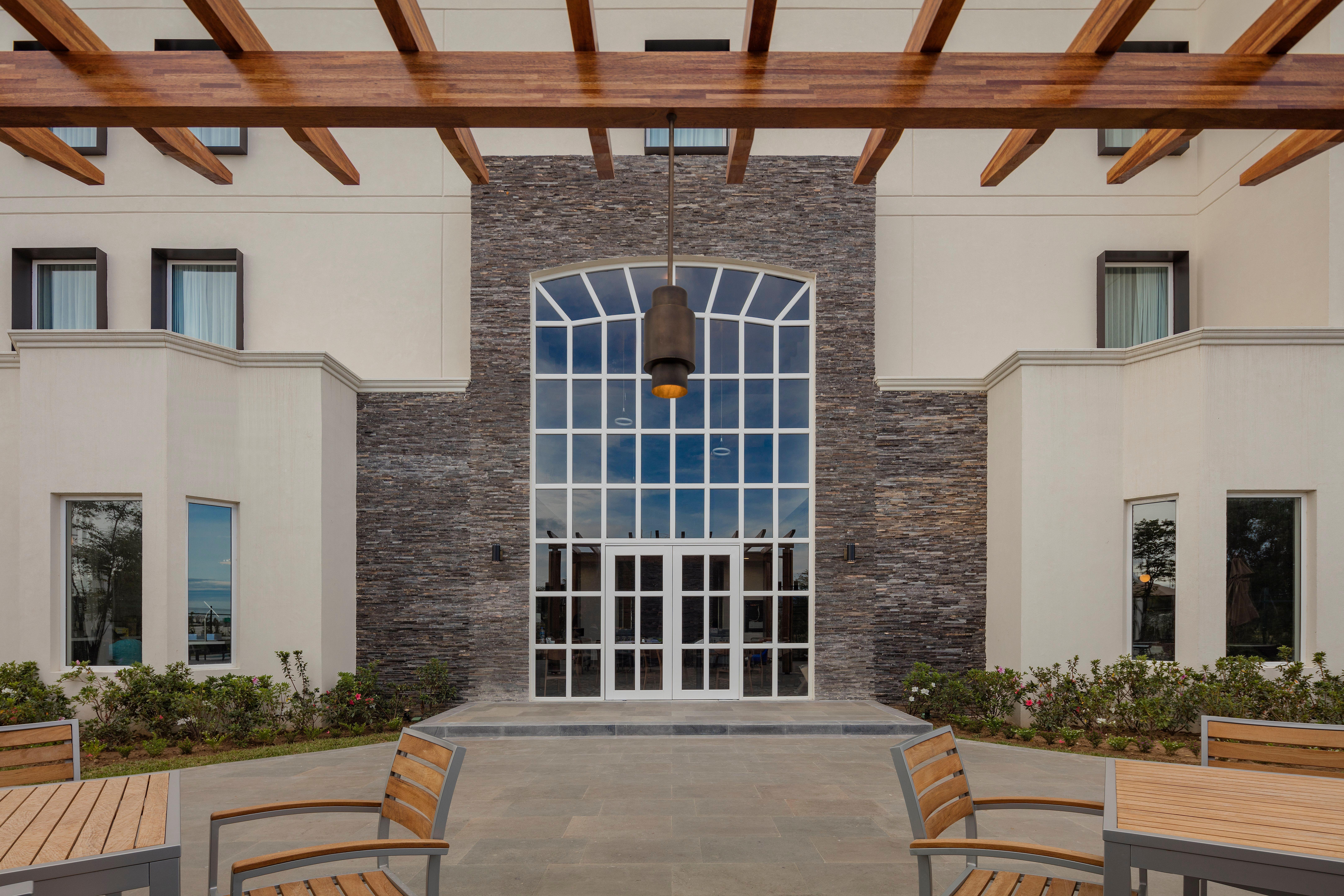 Staybridge Suites - Irapuato By Ihg Zewnętrze zdjęcie